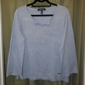 Light grayish blue sweather